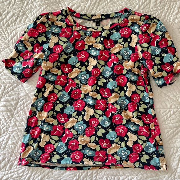 Ann Taylor Tops - Ann Taylor Floral Print Tee Shirt